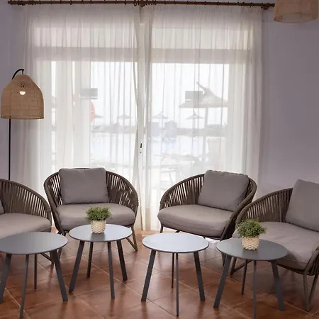 Rvhotels Sea Club Menorca 4* 卡拉恩·布拉内斯